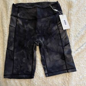 For The Peach Dark Tie Dye biker shorts, Size L